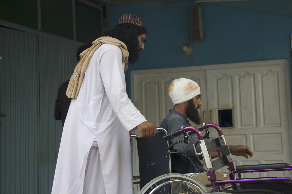 PhotoFlash | Eastern Afghanistan earthquake death toll hits 622
