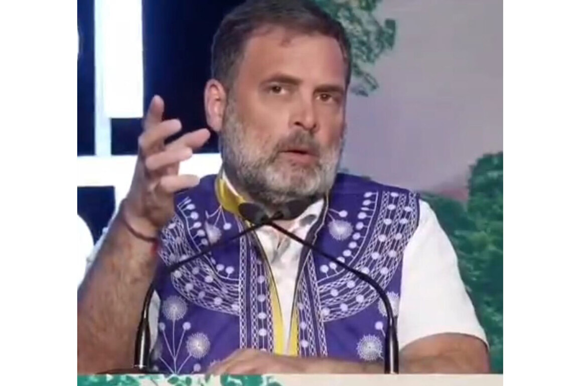 PM Modi compromised, can't debate in parliament: Rahul Gandhi