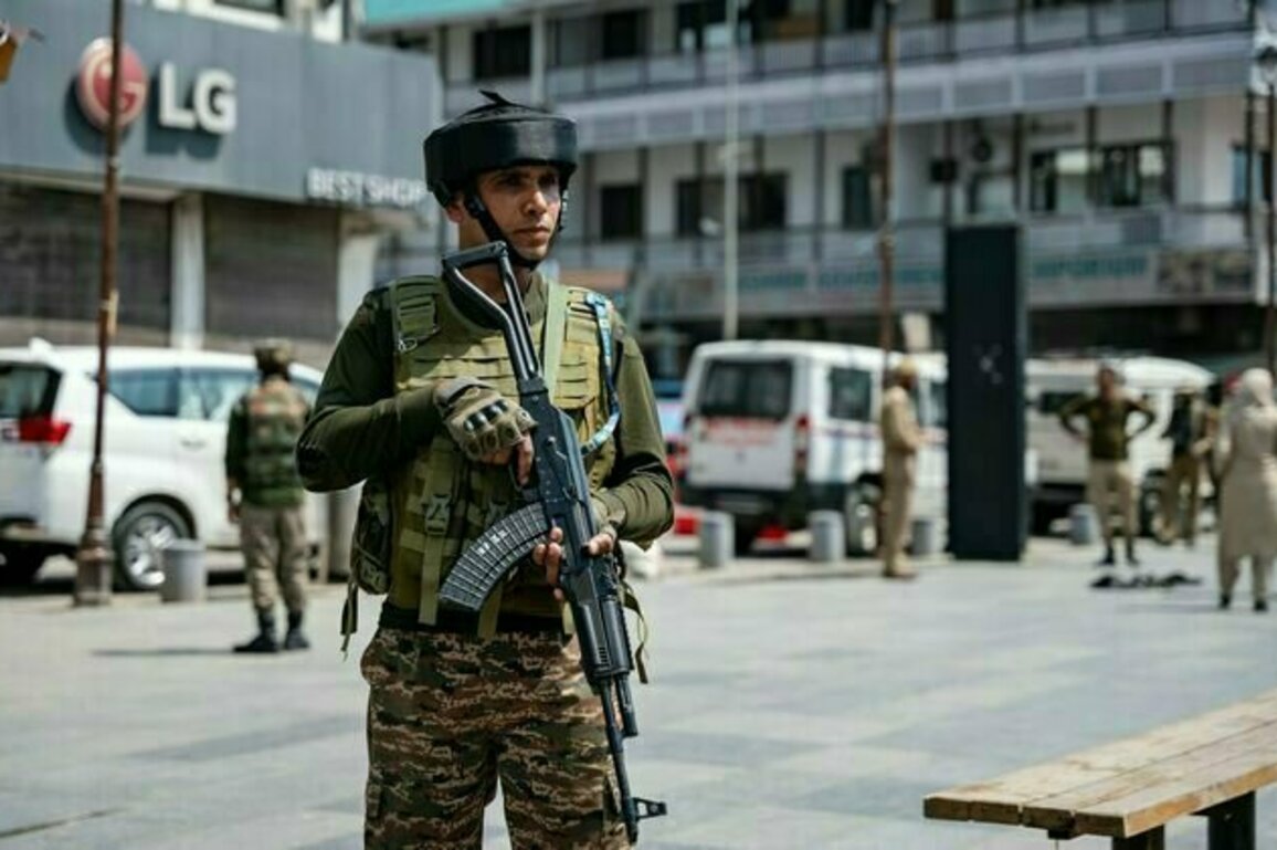 Why are India and Pakistan on the brink of war and how dangerous is the situation? An expert explains