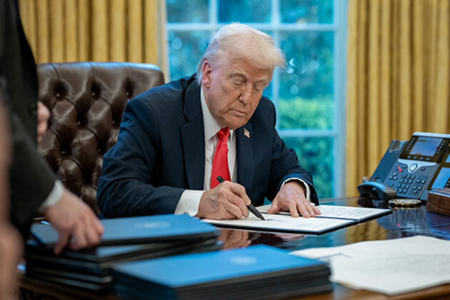 US Court blocks Trump's major tariffs, citing overreach of authority, not legally justified