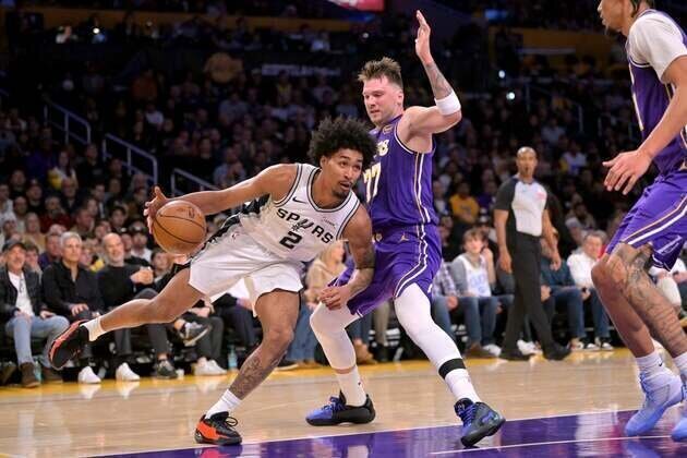 Spurs take down Lakers, advance to NBA Cup semifinals