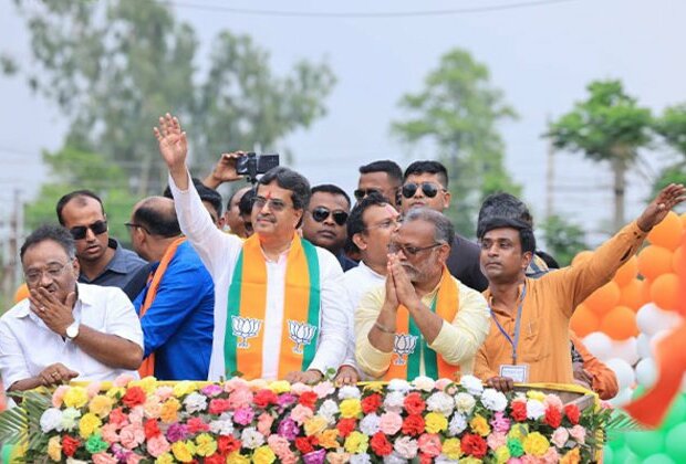 West Bengal: Tripura CM urges voters to choose BJP for development, security