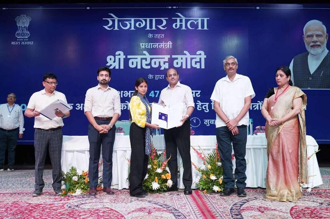 J-K: 'Rozgar Mela' held in Jammu; 229 youth get appointment letters for various departments