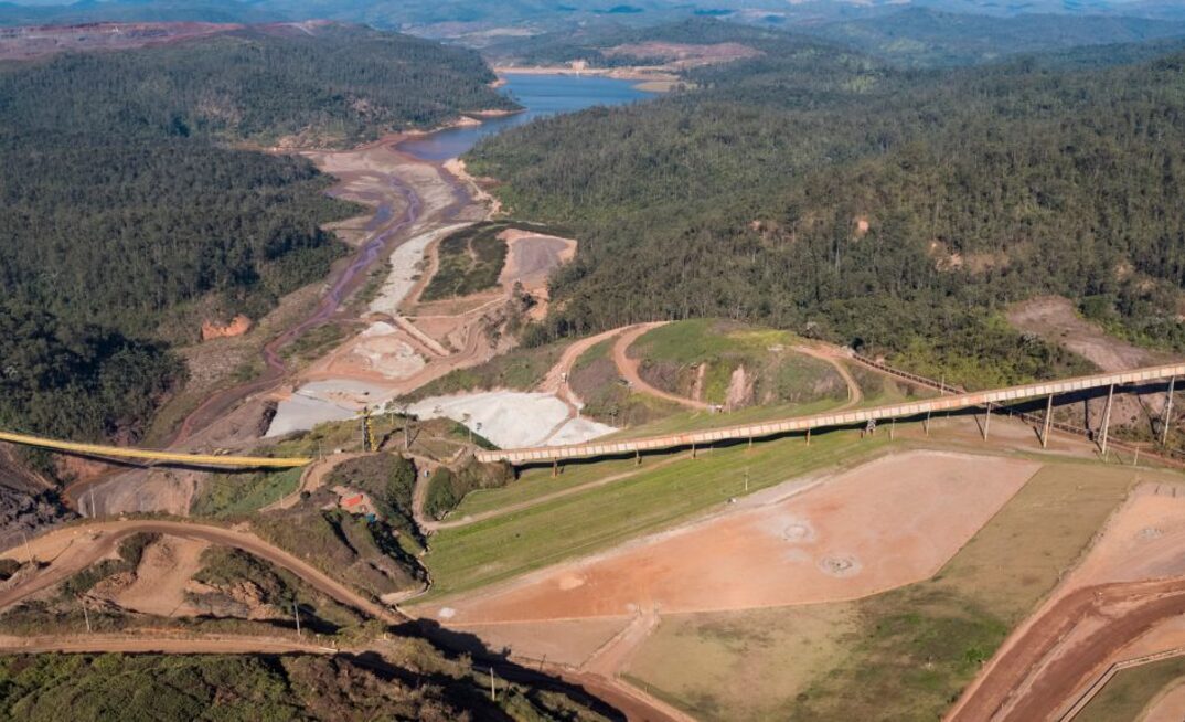Descaracterização de barragem de rejeitos no Complexo de Germano, em Mariana (MG)