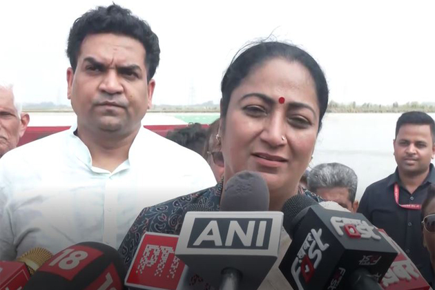 Delhi CM Rekha Gupta inspects Yamuna river ahead of Chhath Puja in Delhi