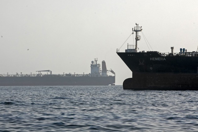 U.S., Iran intensify attacks as ceasefire frays, peace talks stall