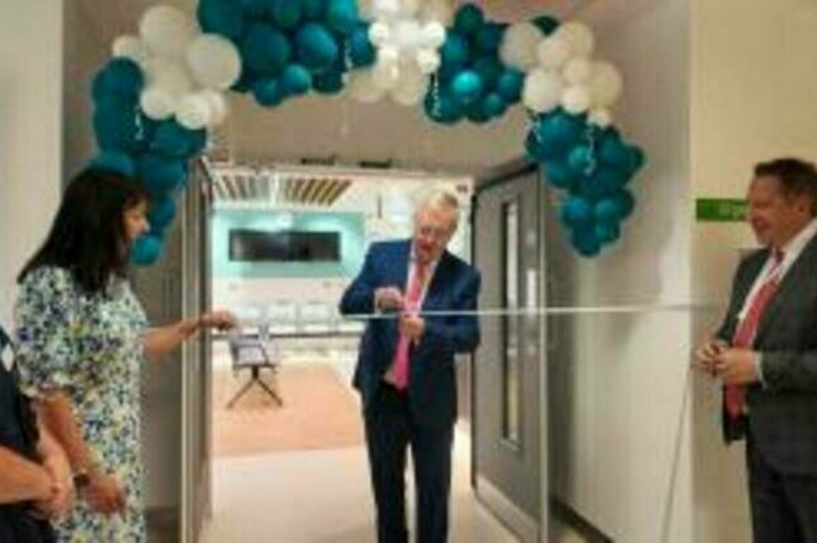 Health Minister opens new Urgent Care Centre at Ulster Hospital