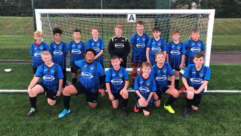 Grant UK sponsors Devizes Town for 20/21 season