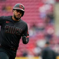 Jeimer Candelario's homer sparks Reds to win over Pirates