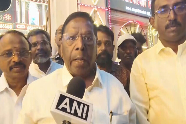 Former Puducherry CM Velu Narayanasamy extends Christmas greetings