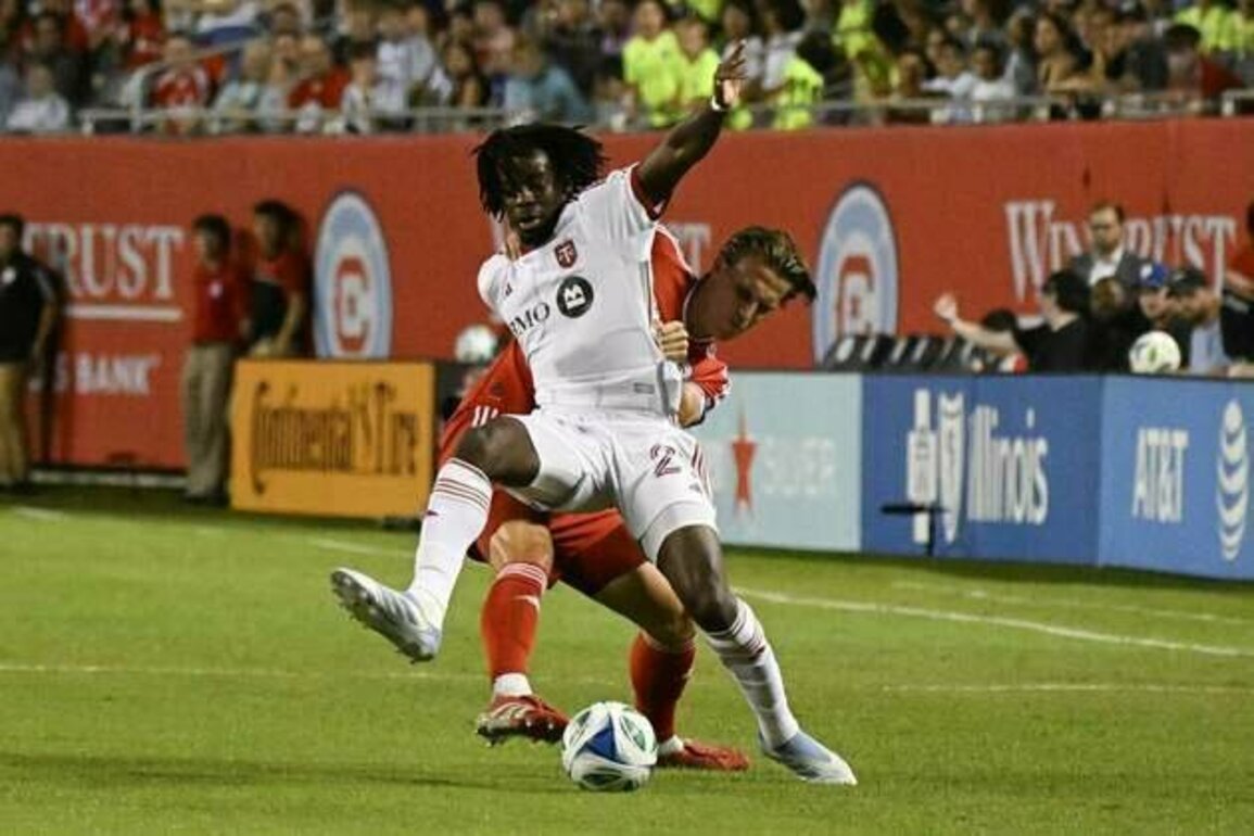 Jack Elliott nets brace as Chicago Fire, Toronto FC play to draw
