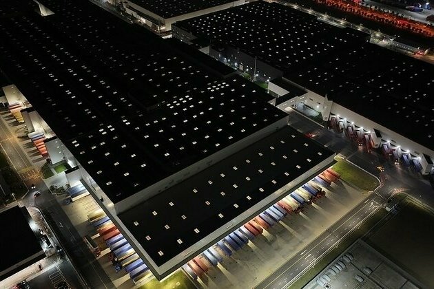 Tesla's Shanghai energy storage Megafactory begins trial production