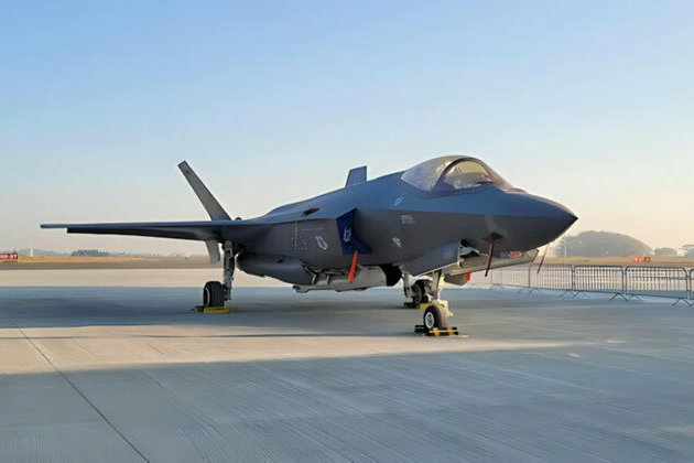 British F-35 finally leaves India after 39 days grounded 