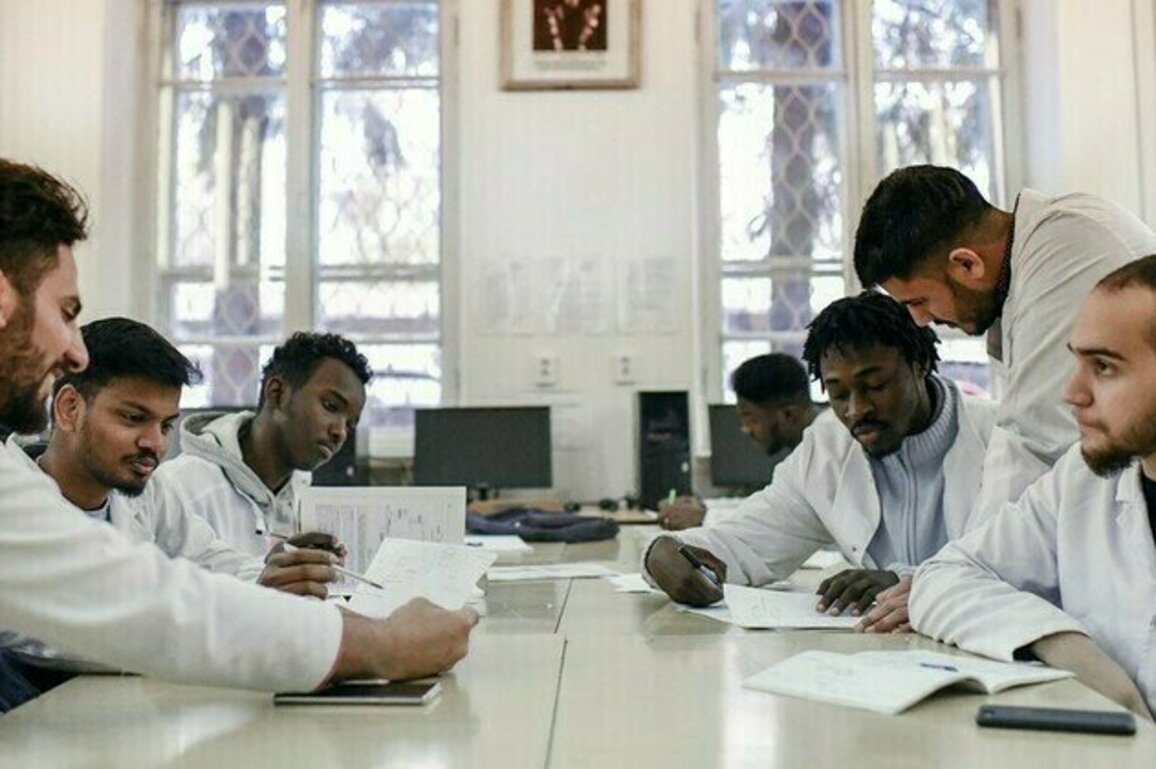 Russia moves up in international student rankings  media