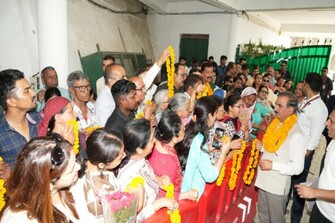 Himachal CM meets multiple delegations, assures prompt action on grievances