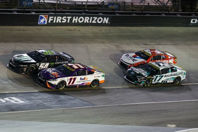 Denny Hamlin takes elimination event in Bristol