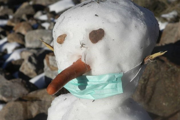 PICS | People brrrave the brrr to celebrrrate the snow