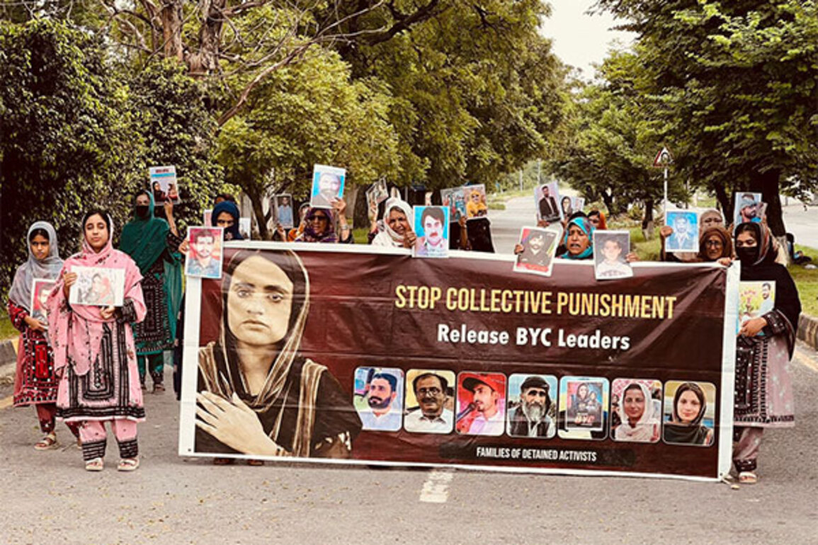 Pakistan: Baloch families continue with protest for 26th day demanding release of BYC leaders