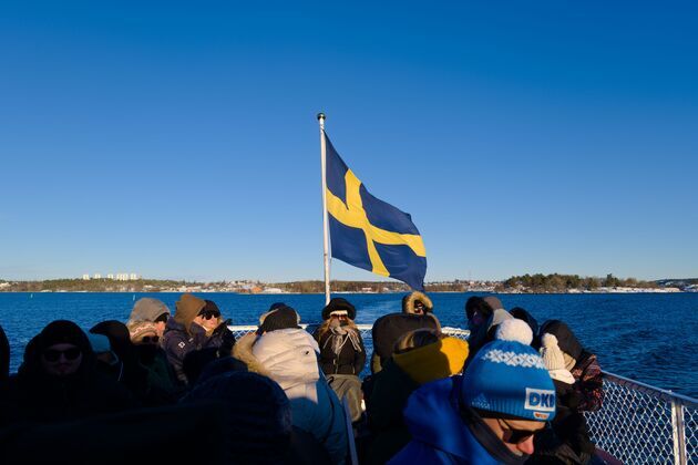 Sweden backs tougher residency rules for immigrants