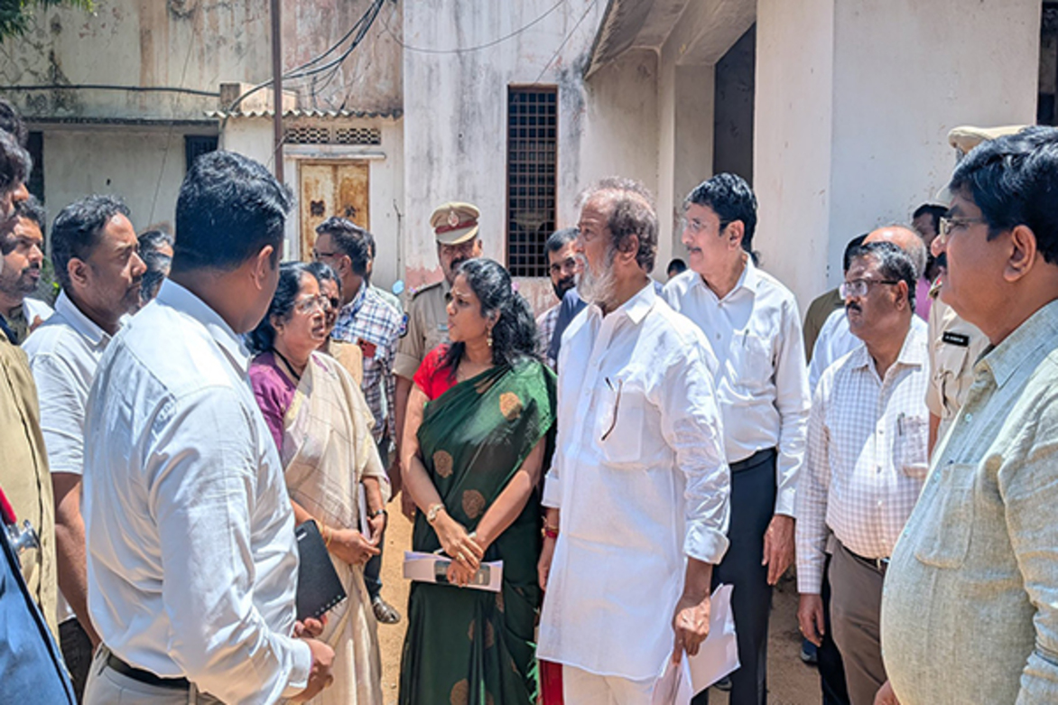 Over 90 patients fall ill due to food poisoning at IMH, Telangana govt terminates diet contract