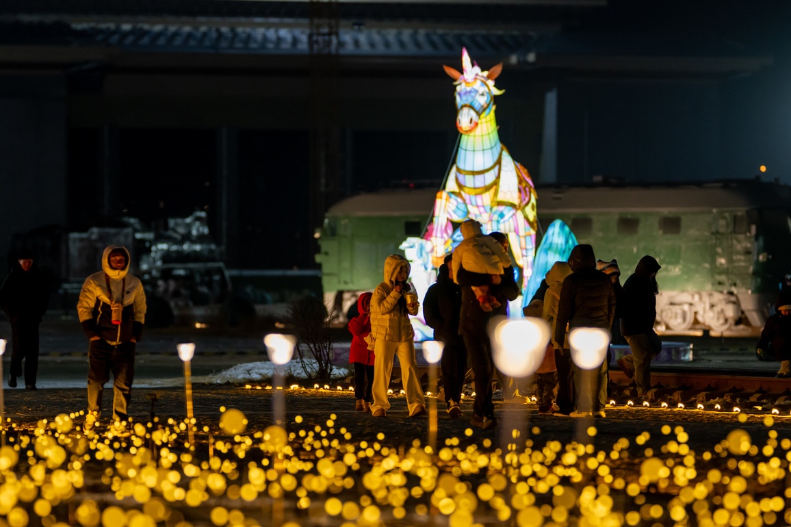 CHINA-INNER MONGOLIA-HOHHOT-WINTER AMUSEMENTS (CN)