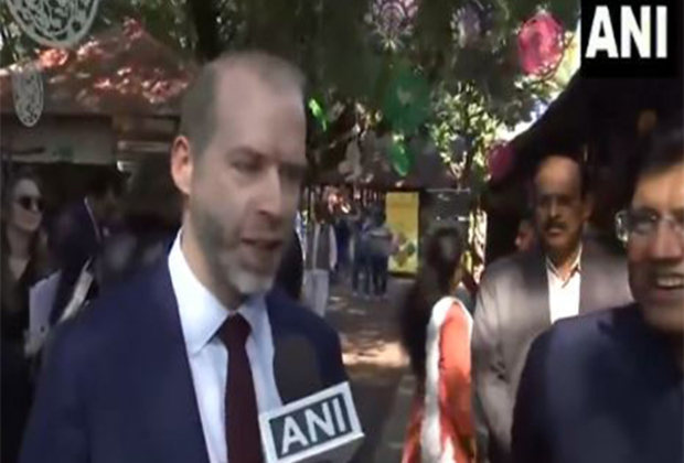 UK Business Secretary Jonathan Reynolds visits National Crafts Museum amid India-UK FTA talks