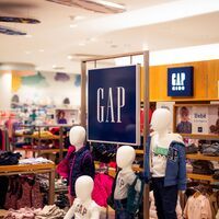 Apparel struggles hit Gap and American Eagle forecasts