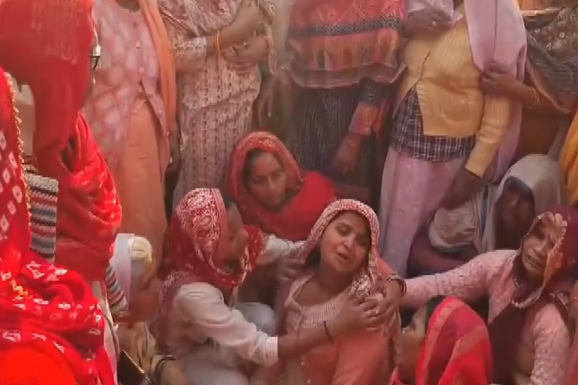 UP: Wailing mothers, sisters of Delhi blast victim seek govt help to raise kids