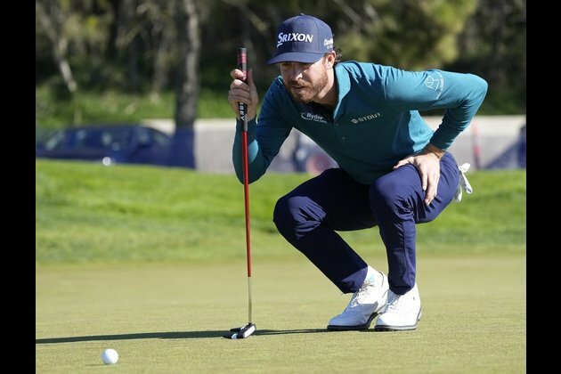 Three share first-round lead at Farmers Insurance Open