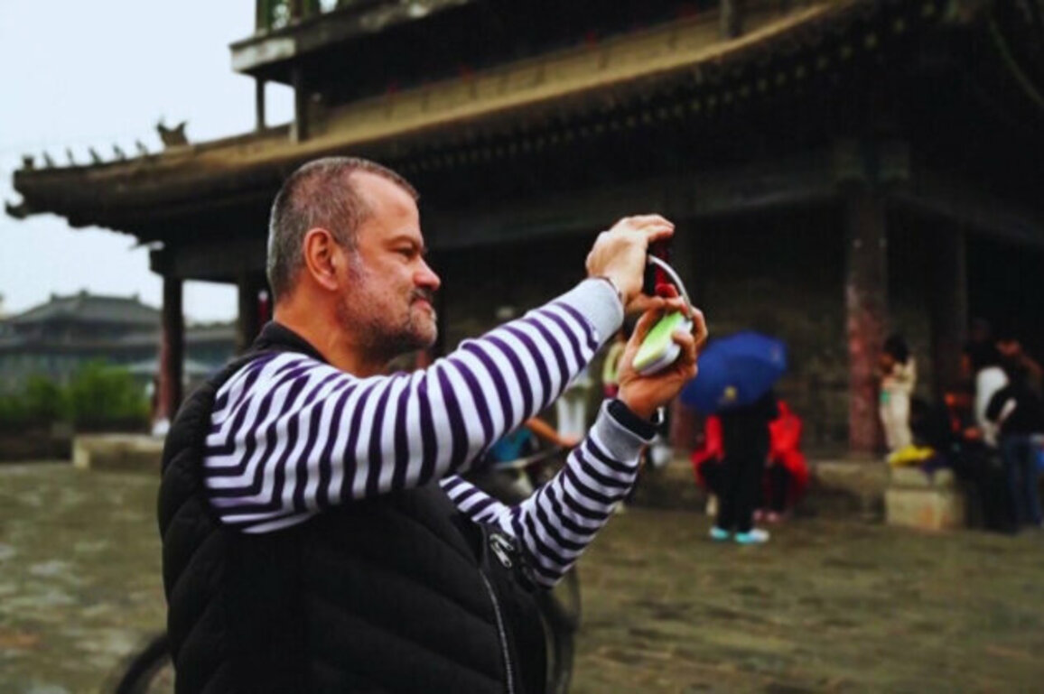 China's Visa-Free Policy Fuels Surge in Number of Greek Tourists