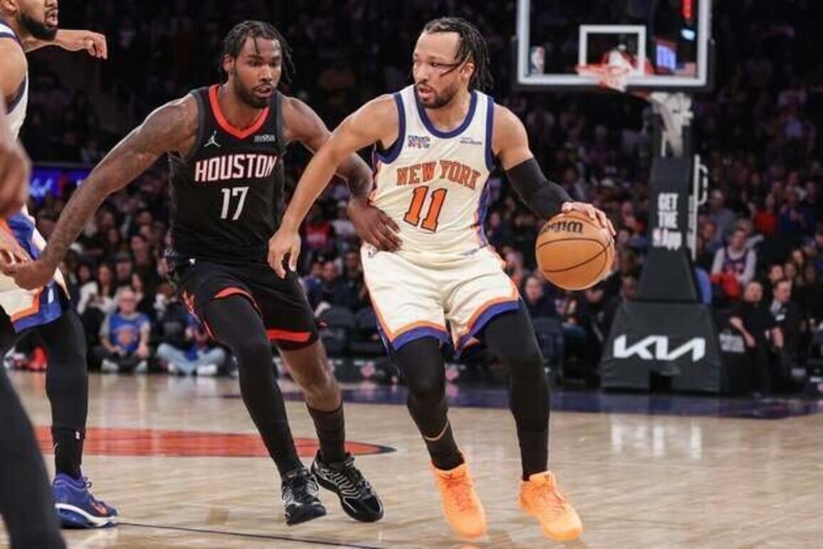 Knicks rally from 18-point 4th-quarter deficit to beat Rockets