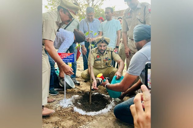 On World Environment Day, Punjab Police Goes Green with RoundGlass Foundation; 75 Officers Plant 500 Trees in Mohali