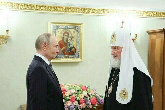 Putin slams barbaric treatment of Russian culture