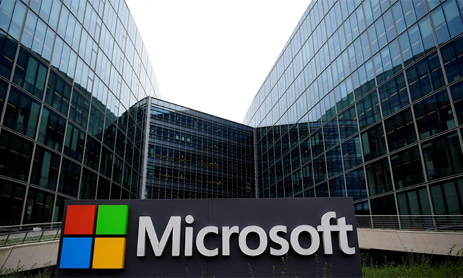 Microsoft tops trillion-dollar mark for first time Microsoft tops trillion-dollar mark for first time