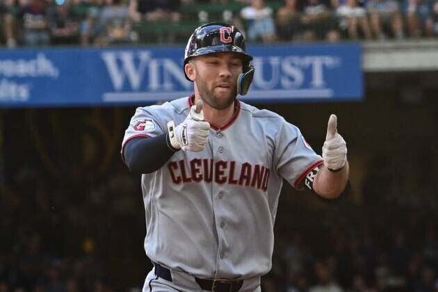 Guardians take advantage of miscue, top Brewers