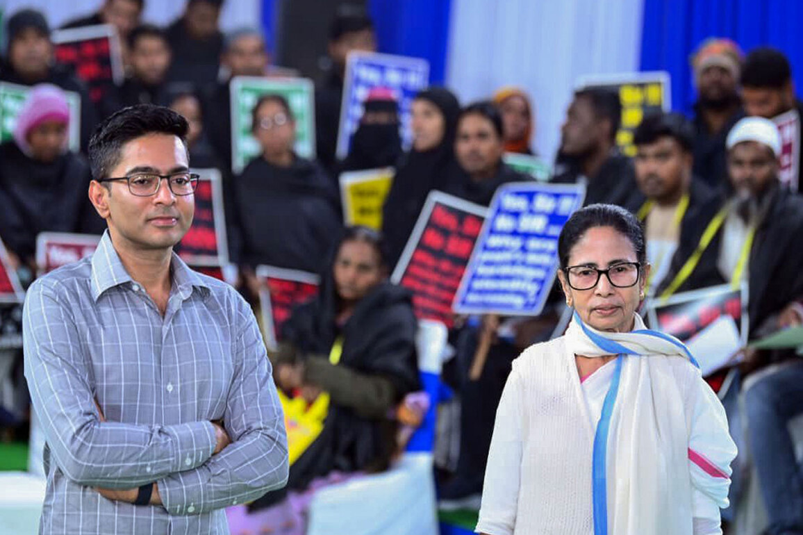 SC issues notice in West Bengal SIR dispute, assures protection of voters' rights