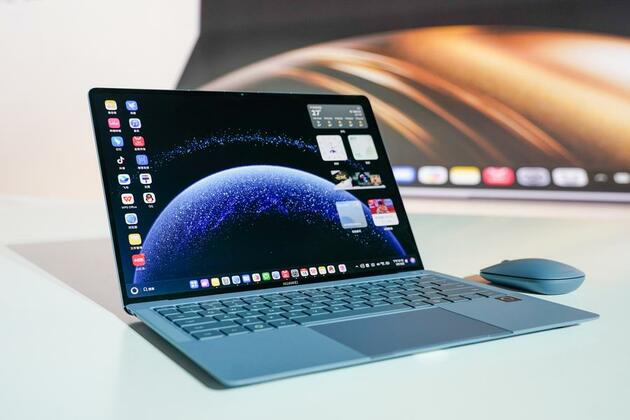 InPics | Huawei launches PCs running self-developed operating system