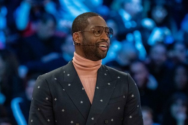 Report: Dwyane Wade buys stake in Jazz, has on- and off-court plans