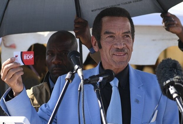 Exiled Former Botswana President Khama Faces Arrest