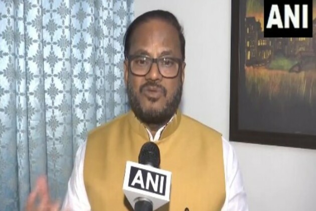 Nagpur violence: BJP MP alleges efforts to "defame" CM Fadnavis