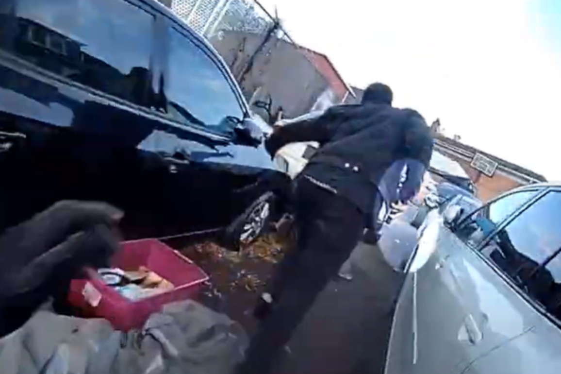 BWC- Man pulls handgun from waistband while fleeing on foot before fatal OIS