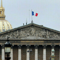 France names new cabinet following budget fiasco