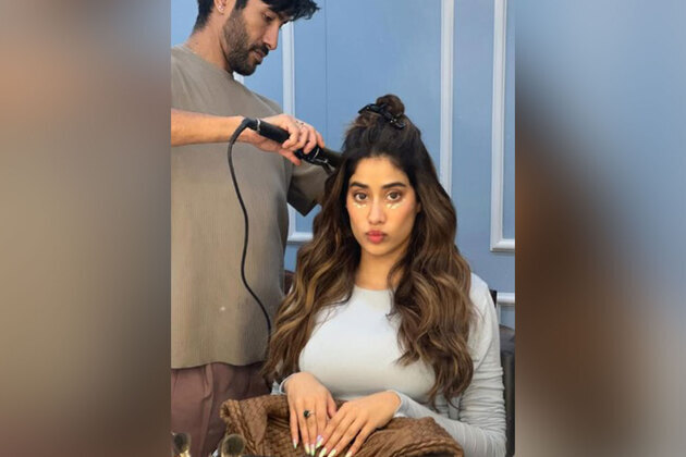 "We were each other's team...": Janhvi Kapoor, Varun Dhawan mourn demise of celebrity hairstylist Marce