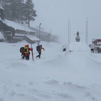 Nine bodies of California avalanche victims recovered