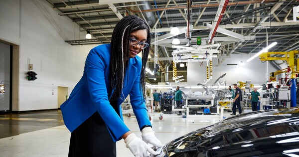 Advanced Manufacturing Plan: Government publishes industrial transition strategy - Vimarsana News
