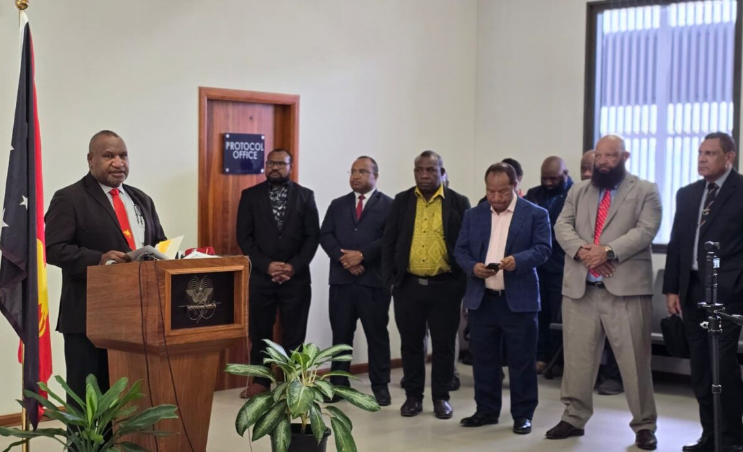 PNG PM James Marape speaks to media before flying to the US.