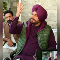"Never said it, don't spread fake news": Navjot Singh Sidhu clarifies viral post