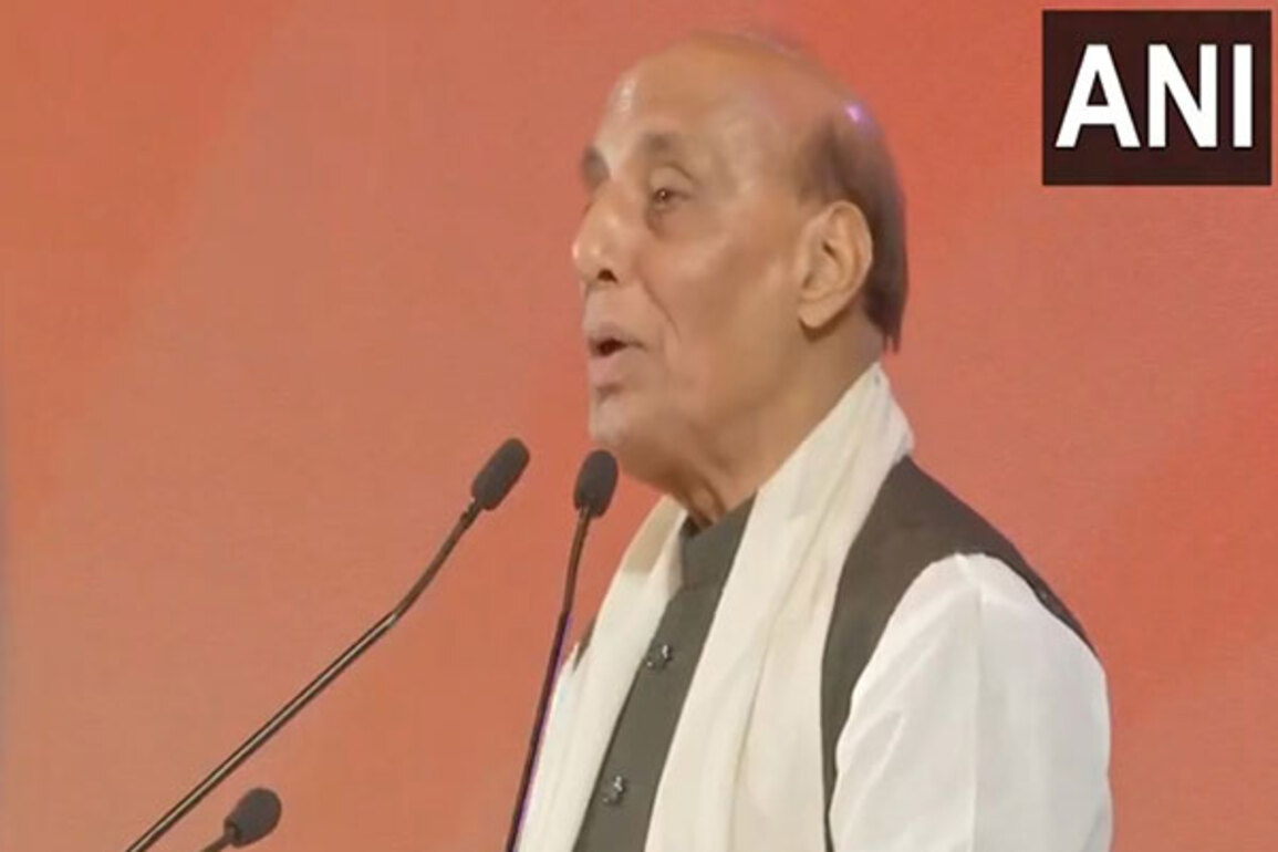 Consider it Pak's confession of "dumper" state: Rajnath Singh on Asim Munir's 'India shining Mercedes' remark