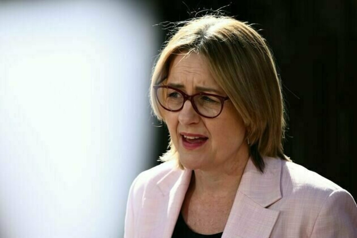 Labor rebounds to leads in Victorian and Queensland Resolve polls