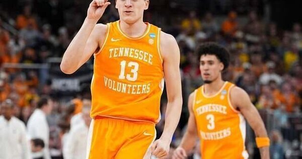 Michigan adds former Tennessee F J.P. Estrella